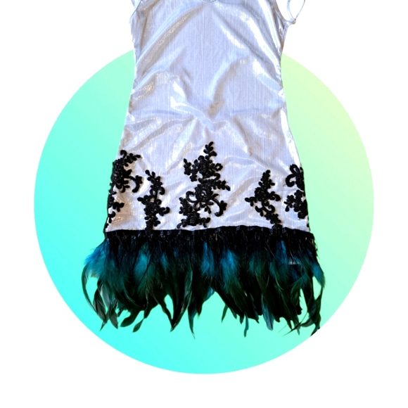 Handmade Ostrich Feather Dress! Made with ♥️♥️♥️ - Picture 7 of 8